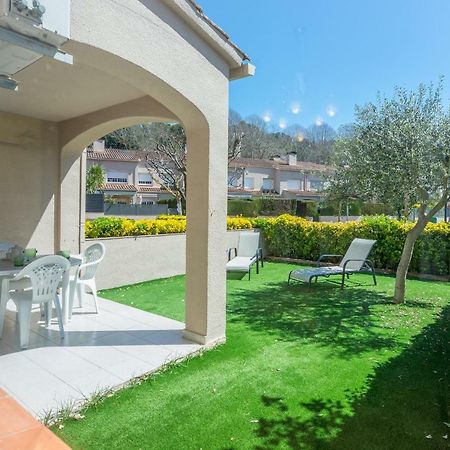 HomeHolidaysRentals Moonlight Santa Susanna Buitenkant foto