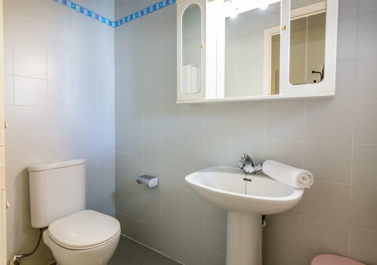 HomeHolidaysRentals Moonlight Santa Susanna Buitenkant foto