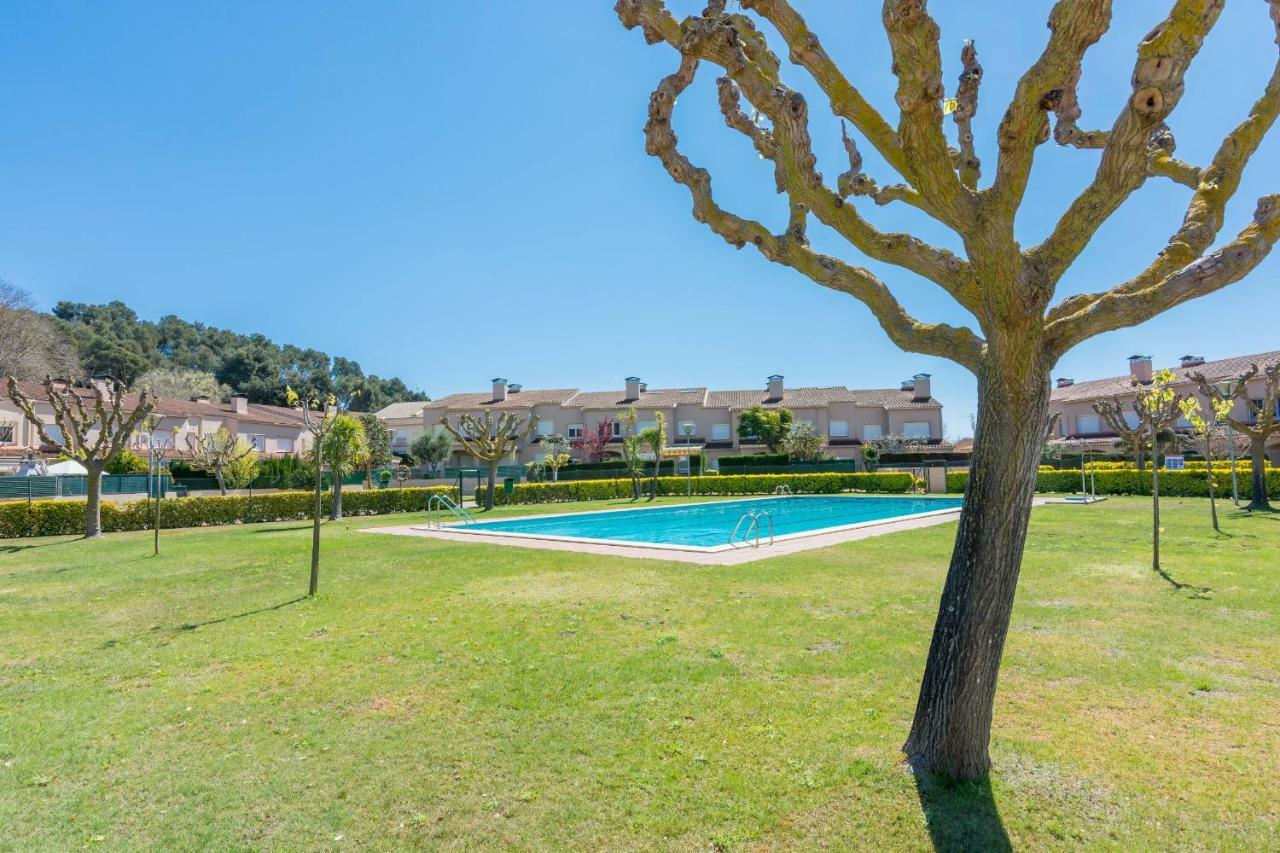 HomeHolidaysRentals Moonlight Santa Susanna Buitenkant foto
