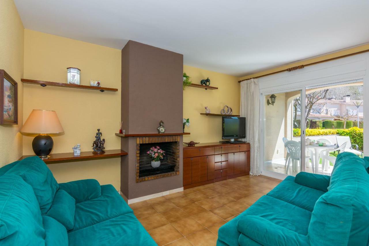HomeHolidaysRentals Moonlight Santa Susanna Buitenkant foto