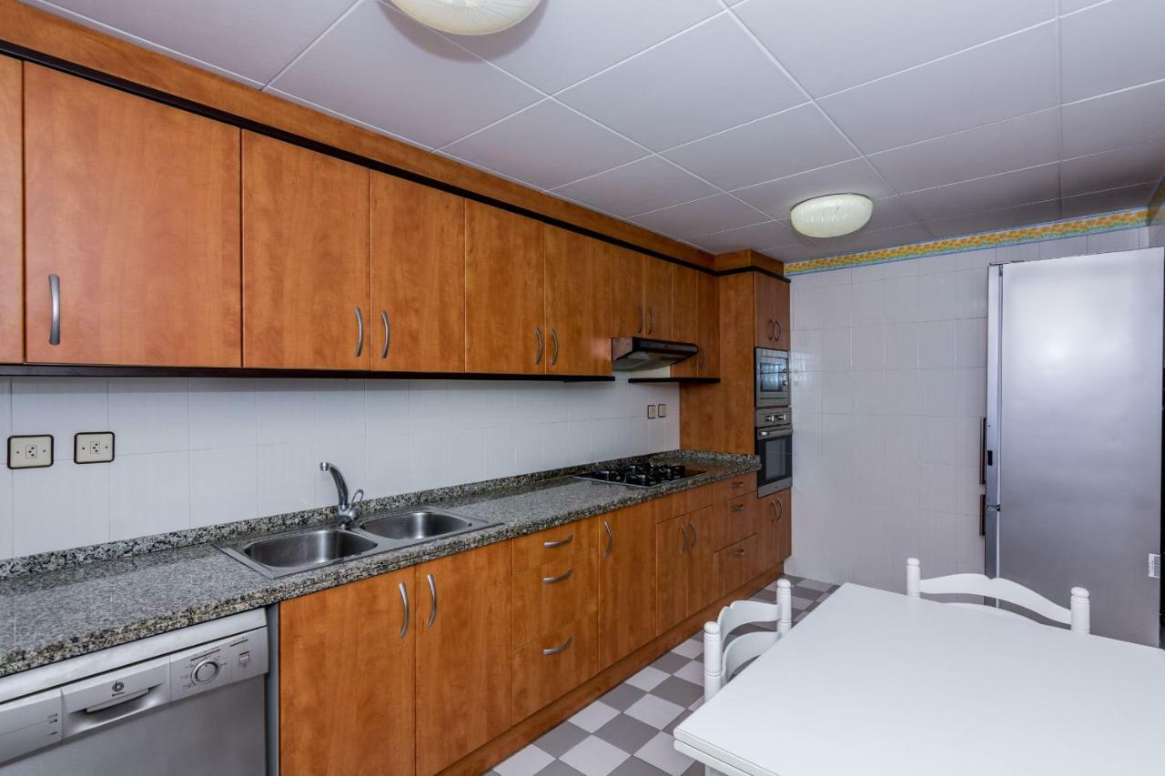 HomeHolidaysRentals Moonlight Santa Susanna Buitenkant foto