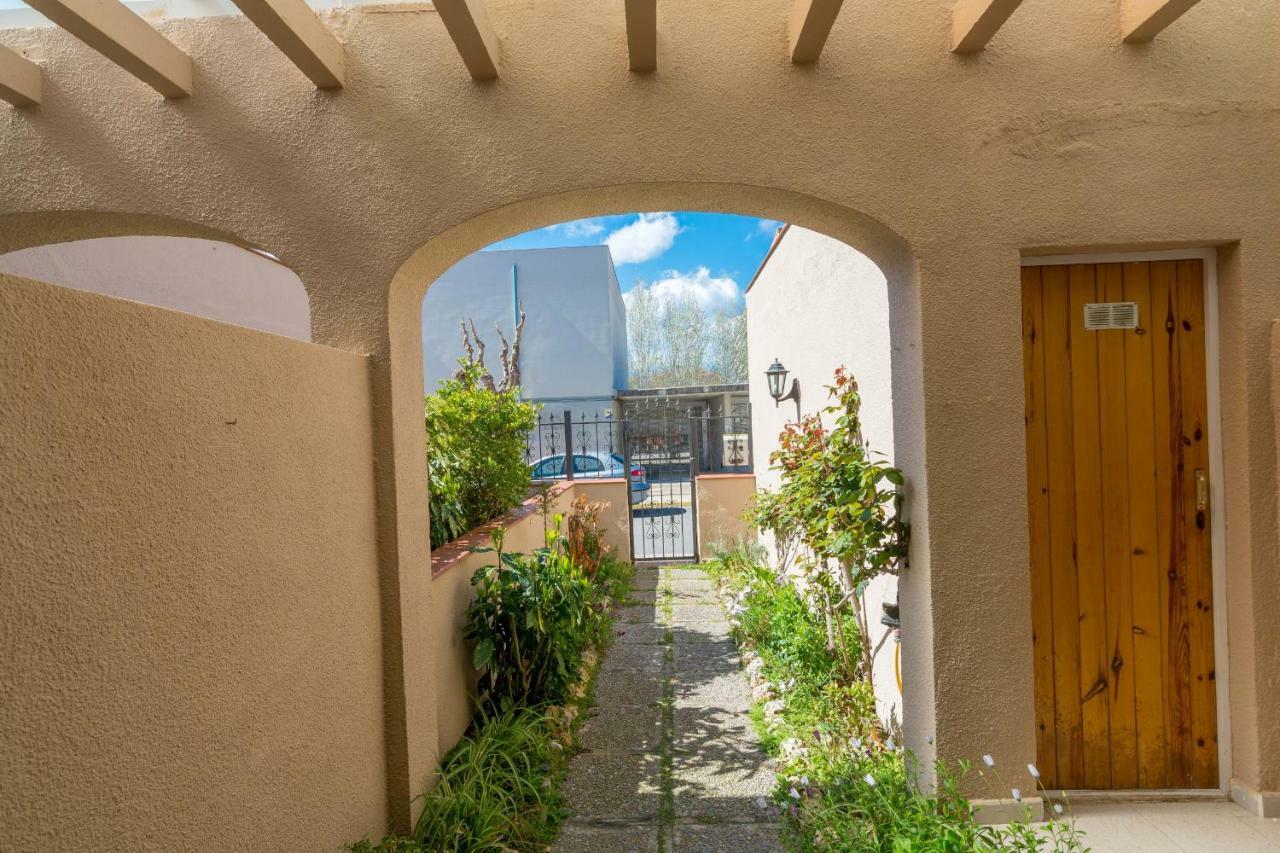 HomeHolidaysRentals Moonlight Santa Susanna Buitenkant foto
